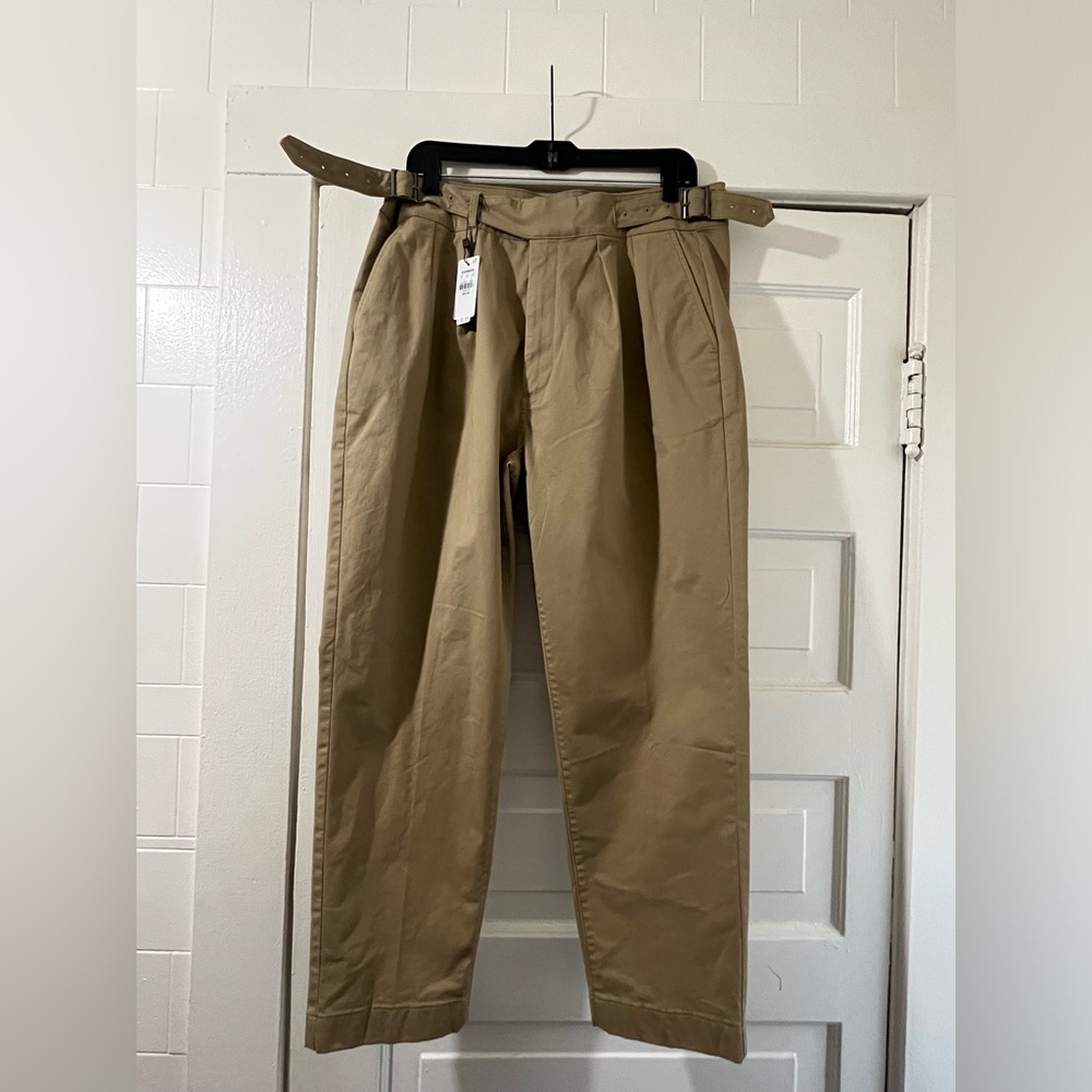 NWT Express Athletic Slim Modern Chino Belted Pleated Pant
Sz 34x30